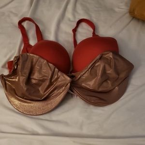 Set of 2 USED VS bras